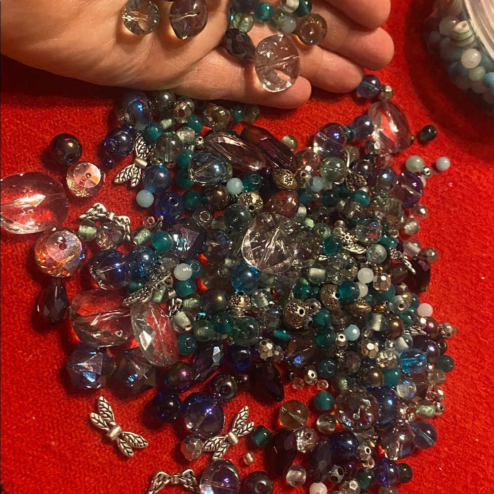 Lot of blues, aquas, and clear beads & silver metal angel wings dragon flies etc - Picture 4 of 11